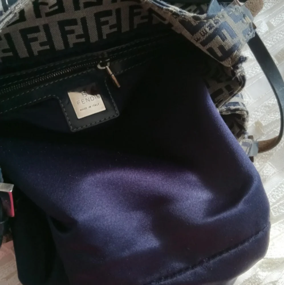 Vintage FENDI Shoulder Bag - Picture 13 of 15